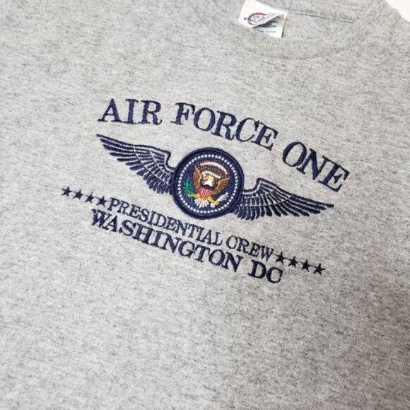 Air Force One Presidential Crew Washington DC Youth T-Shirt Medium Gray Delta - Picture 3 of 4